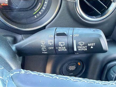 Used 2022 Jeep Wrangler Unlimited Sahara w/ Cold Weather Group AWD/4WD image 18