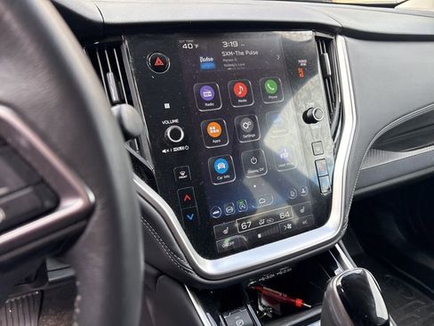 Used 2025 Subaru Outback Premium w/ Popular Package #1A image 10