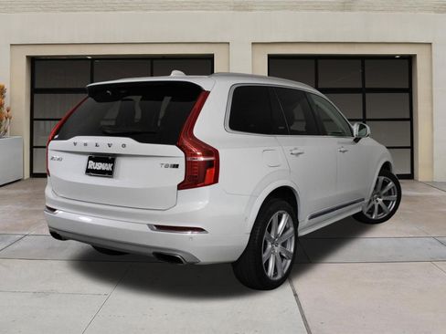 Used 2016 Volvo XC90 T8 Inscription w/ Vision Package AWD/4WD image 4