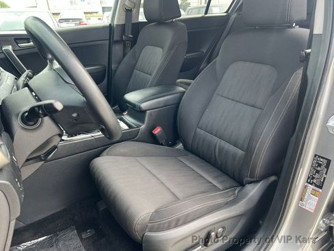 Used 2019 Kia Sportage LX image 17