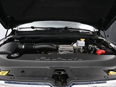 Used 2024 RAM 1500 Laramie AWD/4WD image 28