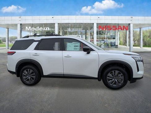 New 2026 Nissan Pathfinder SV FWD image 6