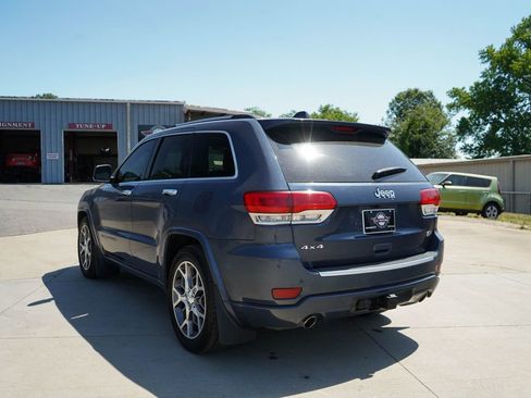 Used 2020 Jeep Grand Cherokee Overland AWD/4WD image 4