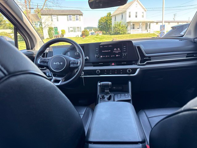 Used 2025 Kia Sportage LX AWD/4WD image 33