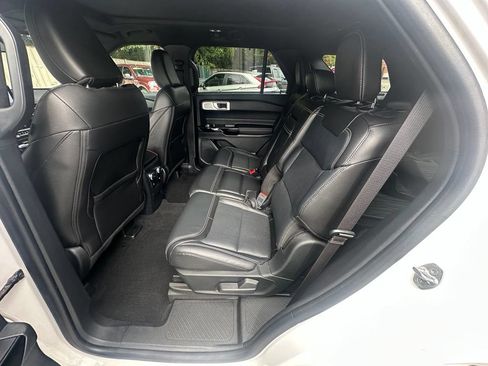 Used 2022 Ford Explorer ST w/ ST Street Pack AWD/4WD image 10