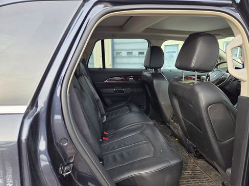 Used 2014 Lincoln MKX AWD w/ Equipment Group 102A image 4