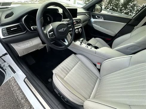 Used 2022 Genesis G70 2.0T w/ Prestige Package image 18