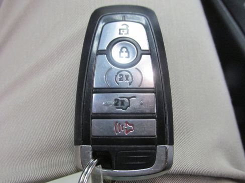 Used 2019 Ford Explorer XLT w/ Equipment Group 202A image 46