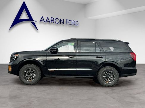 New 2026 Ford Expedition Tremor image 2
