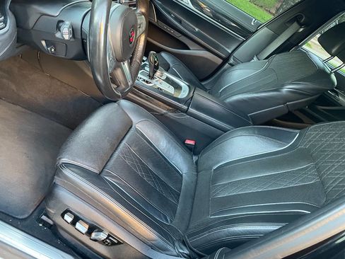 Used 2020 BMW 740i xDrive w/ M Sport Package image 14