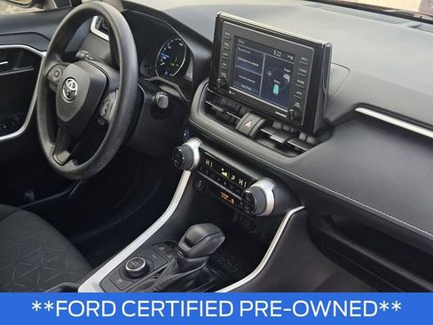 Used 2022 Toyota RAV4 XLE image 14