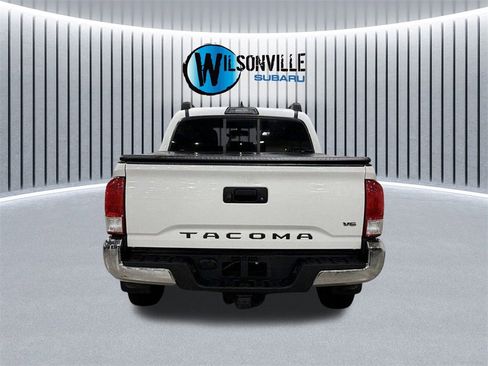 Used 2016 Toyota Tacoma SR5 image 5