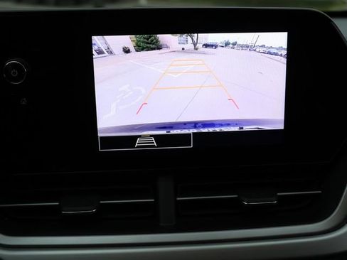Used 2024 Chevrolet Trax LS w/ LS Convenience Package FWD image 25