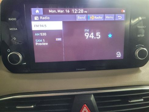 Used 2022 Hyundai Santa Fe SEL image 25