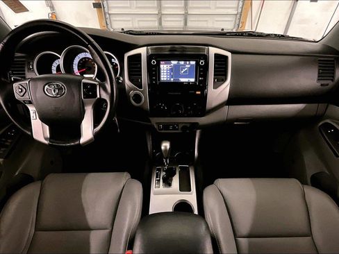 Used 2015 Toyota Tacoma Base w/ Limited Package image 14