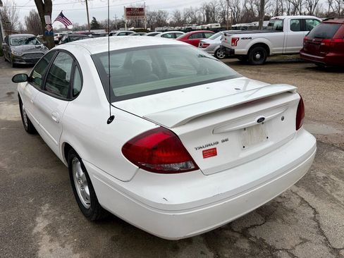Used 2007 Ford Taurus SE image 3