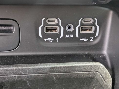 Used 2019 RAM 1500 Limited w/ Body Color Bumper Group AWD/4WD image 24