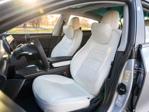 Used 2018 Tesla Model 3 Long Range image 92