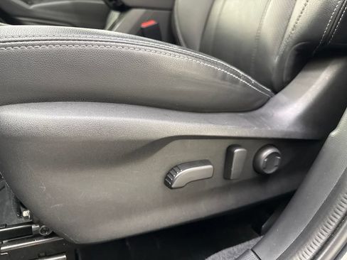 Used 2020 Subaru Forester Limited w/ Popular Package #3 AWD/4WD image 12