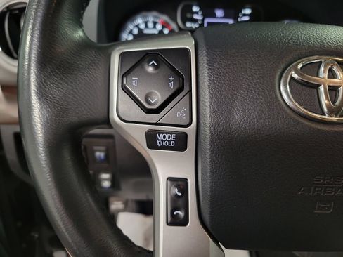 Used 2018 Toyota Tundra Limited w/ Limited Premium Package AWD/4WD image 26