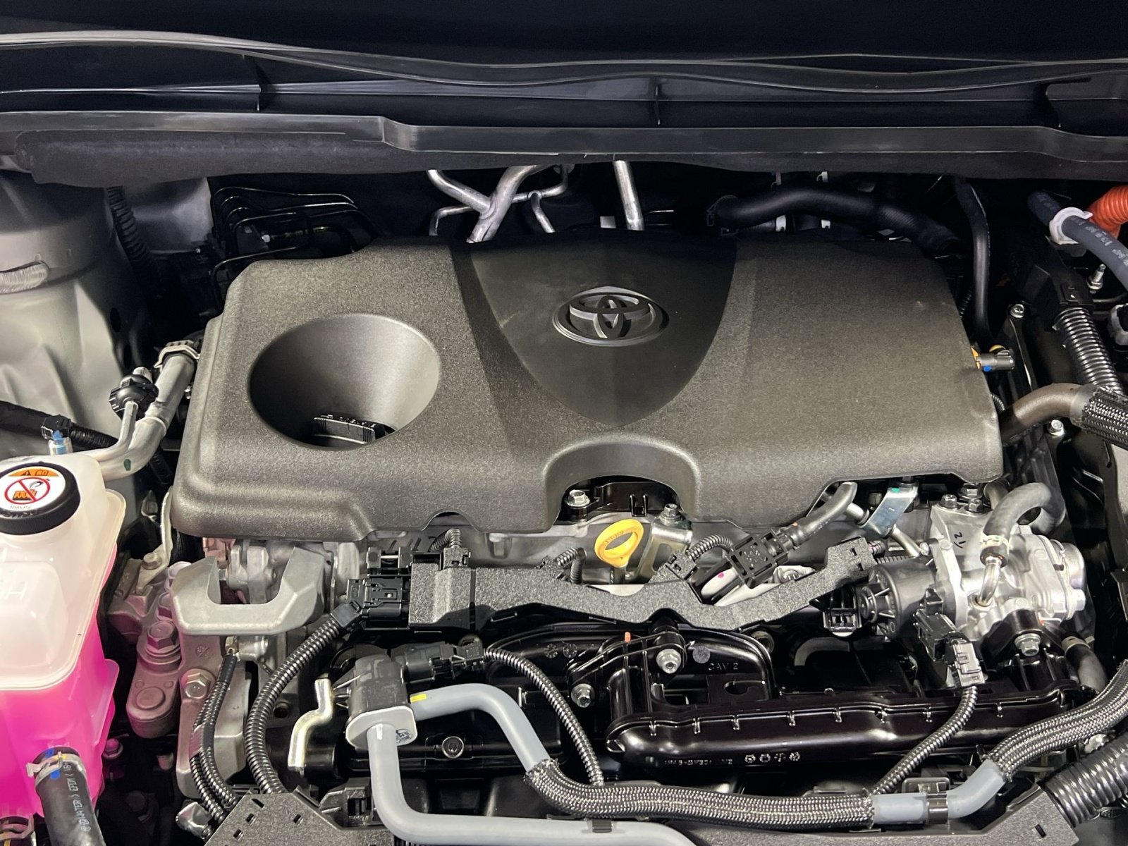 Used 2025 Toyota Sienna XSE w/ XSE Plus Package AWD/4WD image 30
