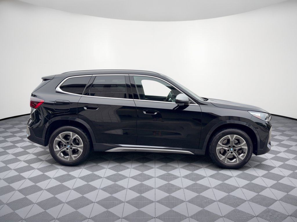 Used 2024 BMW X1 xDrive28i w/ Convenience Package AWD/4WD image 8