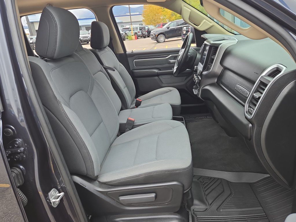 Used 2020 RAM 1500 Big Horn AWD/4WD image 17