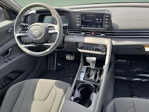 New 2026 Hyundai Elantra SEL Sport Premium FWD image 11