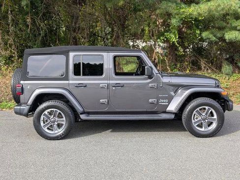 Certified 2021 Jeep Wrangler Unlimited Sahara AWD/4WD image 4