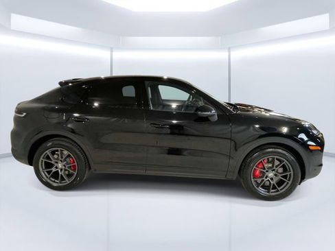 Certified 2026 Porsche Cayenne S AWD/4WD image 8