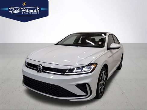 New 2026 Volkswagen Jetta SE image 1