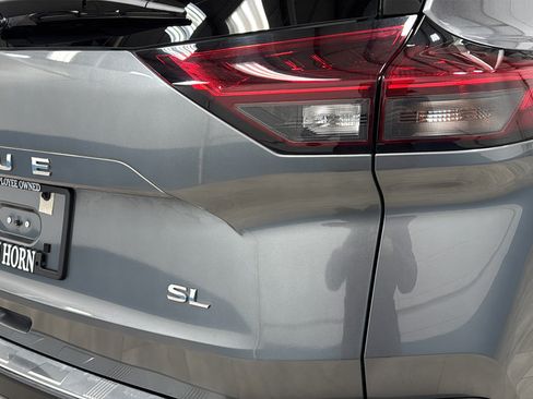Used 2021 Nissan Rogue SL FWD image 38
