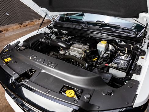 Used 2023 RAM 1500 Laramie image 40