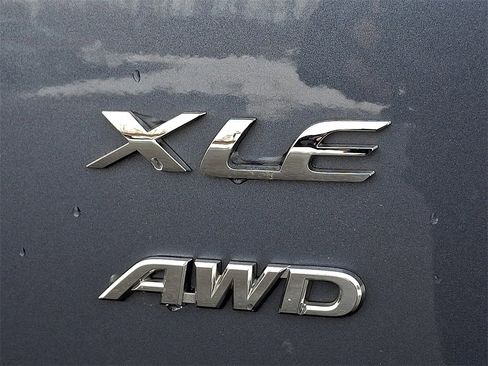 Certified 2023 Toyota Corolla Cross XLE w/ Convenience Package image 32