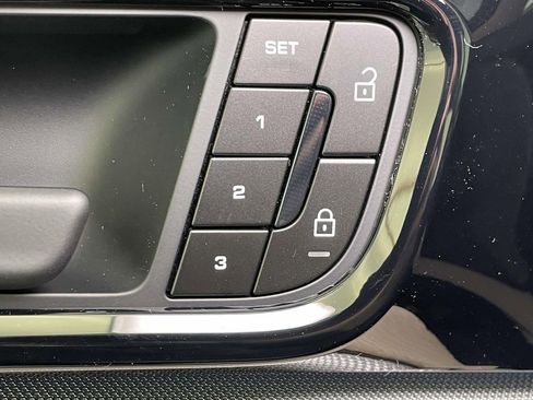 New 2026 Porsche Panamera image 36