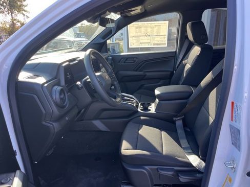New 2026 Chevrolet Colorado W/T image 13