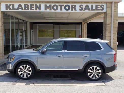Used 2020 Kia Telluride EX w/ EX Premium Package AWD/4WD image 2