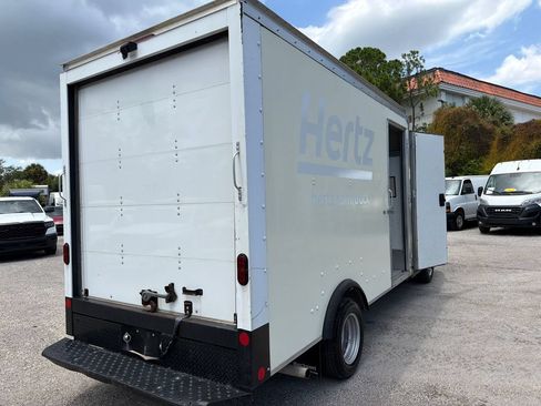 Used 2022 Ford Transit 350 DRW RWD image 8