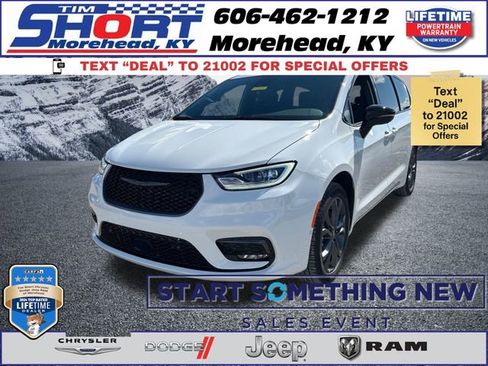 New 2026 Chrysler Pacifica Select image 1