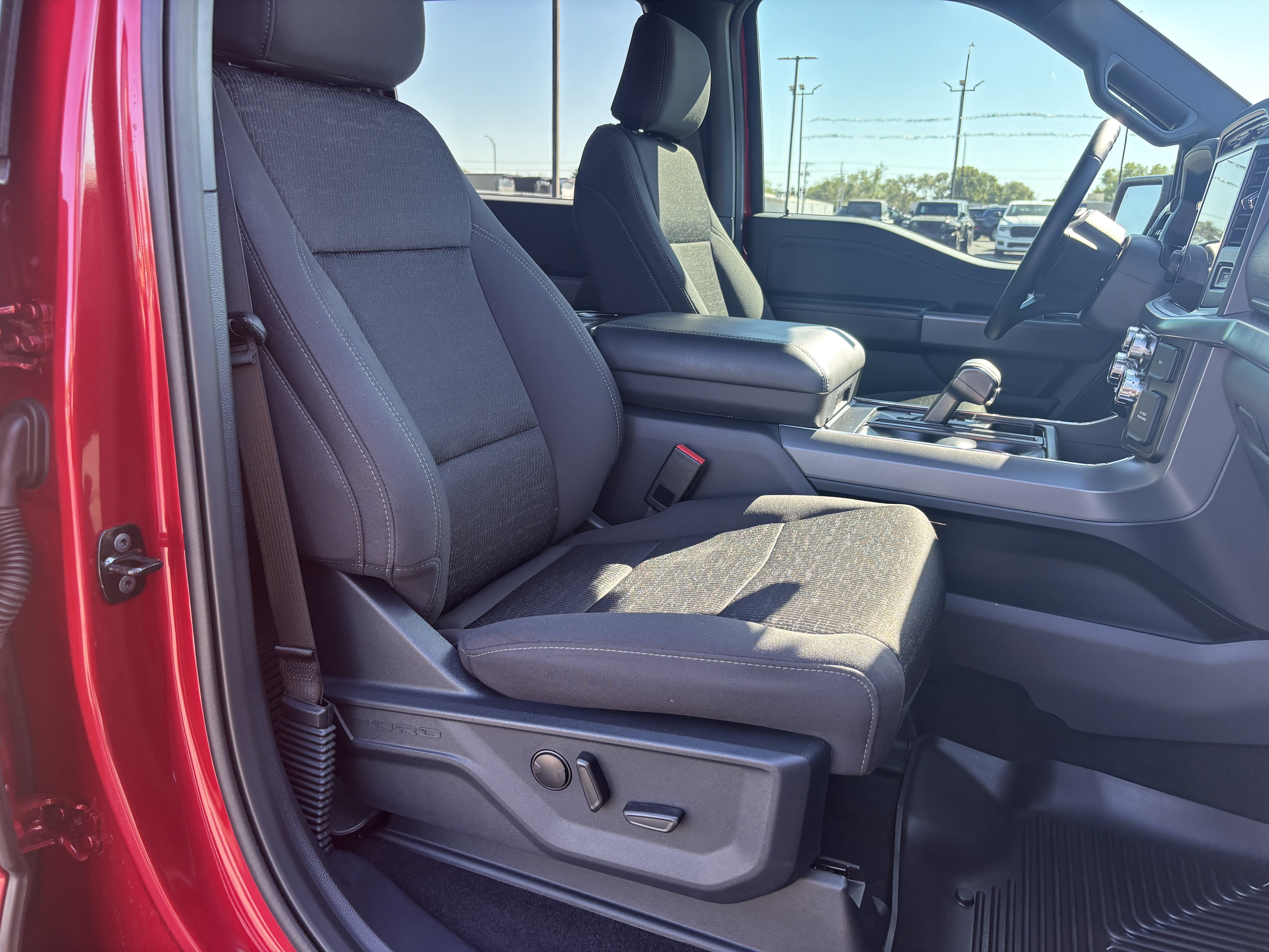 Used 2025 Ford F150 XLT w/ Equipment Group 302A MID AWD/4WD image 30