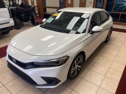 Used 2023 Honda Civic LX image 1