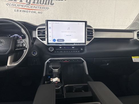 Used 2024 Toyota Tundra Limited image 22