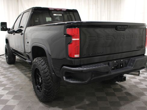 Used 2024 Chevrolet Silverado 2500 High Country w/ High Country Premium Package AWD/4WD image 31