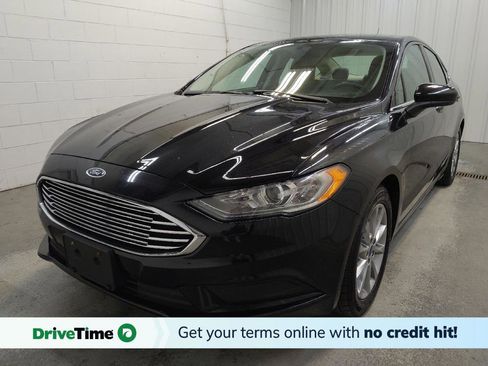 Used 2017 Ford Fusion SE w/ Fusion SE Technology Package FWD image 1