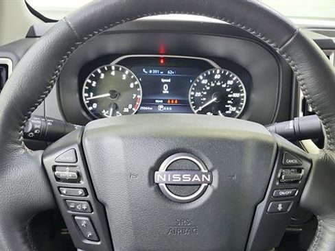 Certified 2025 Nissan Frontier SV w/ SV Convenience Package RWD image 15
