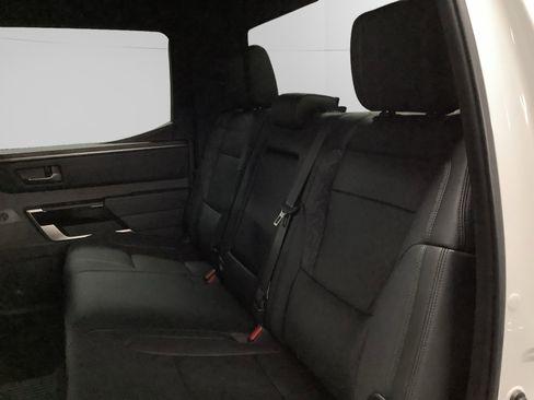 Used 2025 Toyota Tundra Limited image 13