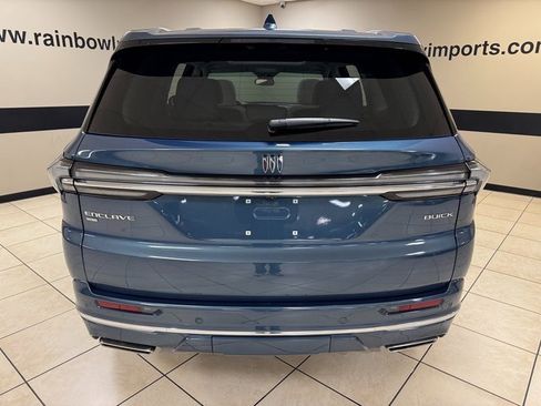 Used 2025 Buick Enclave Avenir w/ LPO, Floor Liner Package image 5