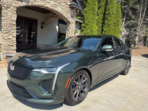 Used 2020 Cadillac CT4 V w/ Climate Package RWD image 2