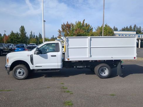 New 2024 Ford F350 XL w/ XL Chrome Package image 2