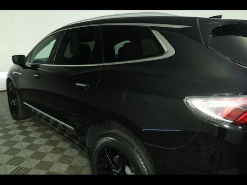 Used 2023 Buick Enclave Essence w/ Sport Touring Edition FWD image 13